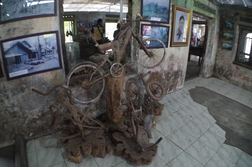 Experience the Thrills and Beauty of Mount Merapi on a 4x4 Jeep Adventure