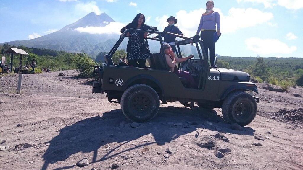 Discover the Thrills of Mount Merapi on a 4x4 Jeep Tour from Surakarta
