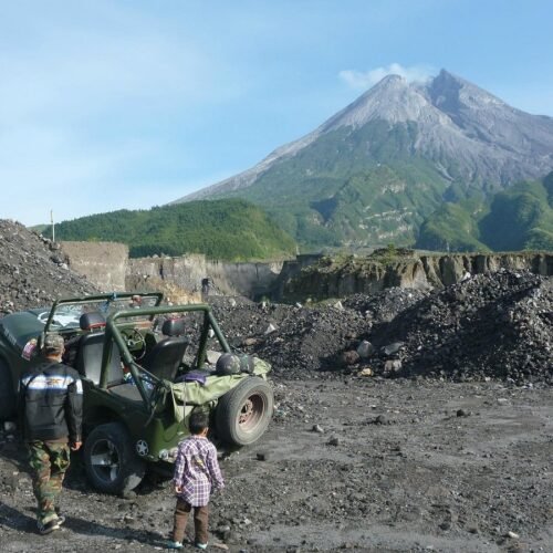 Experience the Beauty and History of Mount Merapi on a Guided Tour from Surakarta