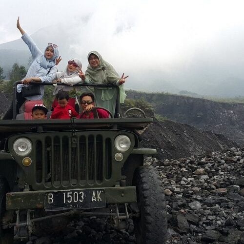 Discover the Thrills of Mount Merapi: A Jeep Tour from Borobudur/Magelang