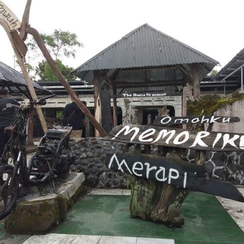 Unleash Your Inner Explorer: A Thrilling Jeep Ride to Mount Merapi