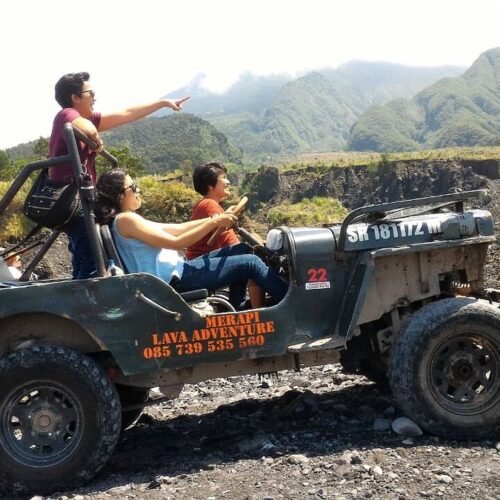 Conquer Volcanic Terrain on a Mount Merapi Lava Tour: Long Package