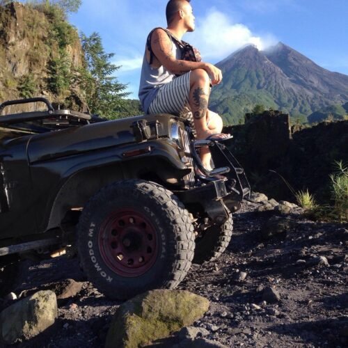 Off-Road through the Kalikuning River: A Thrilling Experience on Our Merapi Jeep Trip